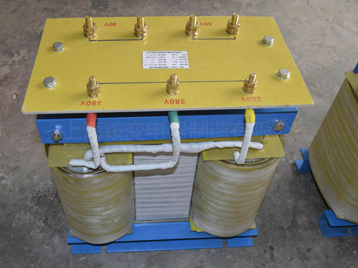 電焊機(jī)電流平衡220v變壓器 三相380V變單相220V隔離變壓器