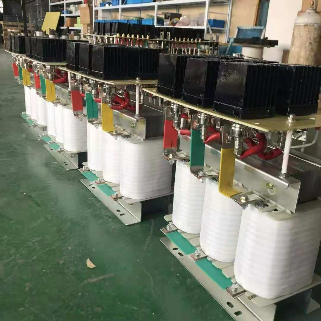 直流電源 DC600V 451A