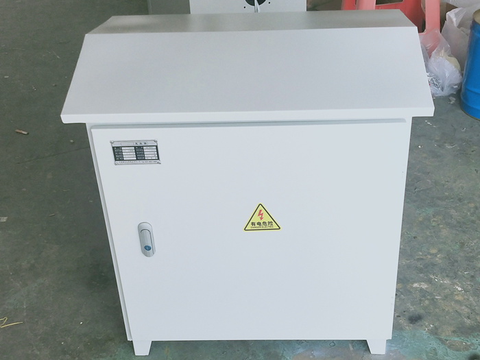 三相干式變壓器 型號(hào)64KVA－41 容量64KVA 電壓315V/380v